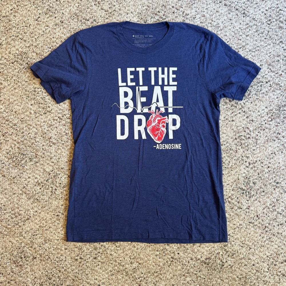 Women’s Let The Beat Drop Heartbeat Graphic Tee Medium